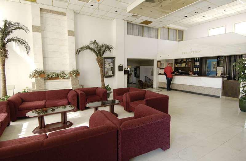 Crown Resorts Henipa Ларнака Экстерьер фото