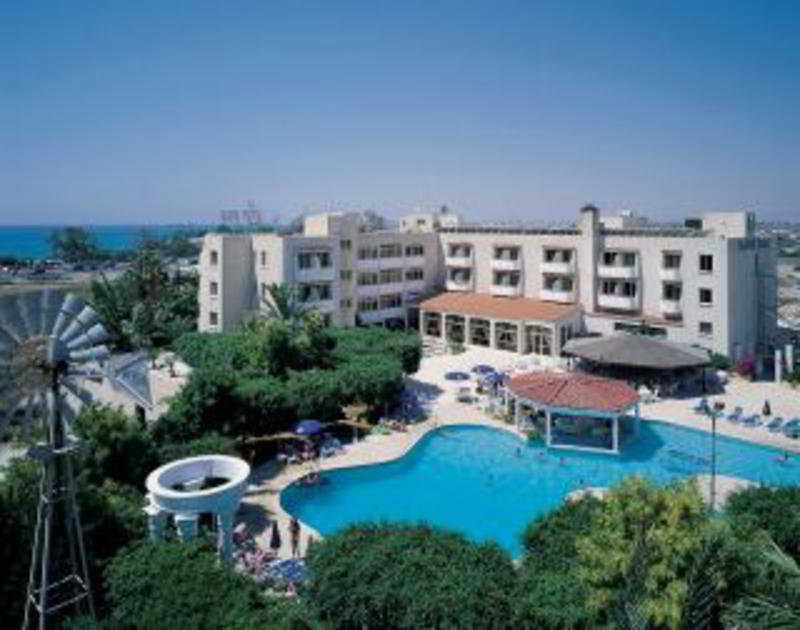 Crown Resorts Henipa Ларнака Экстерьер фото